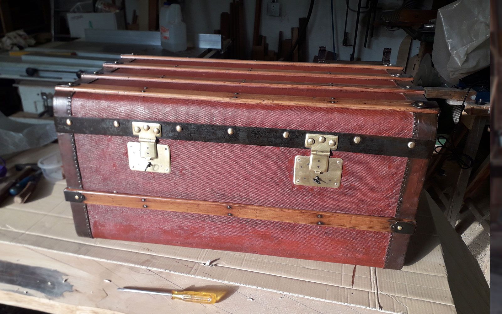 MOBILE INTARSIATO ANTICO