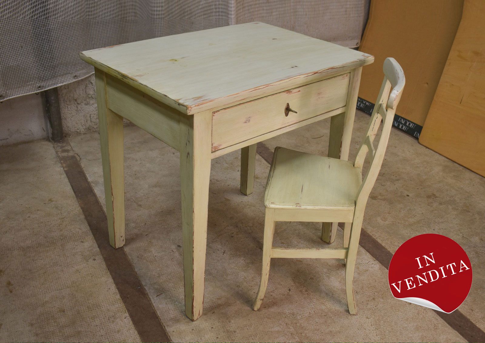 VENDITA TAVOLINO CON SEDIA 800